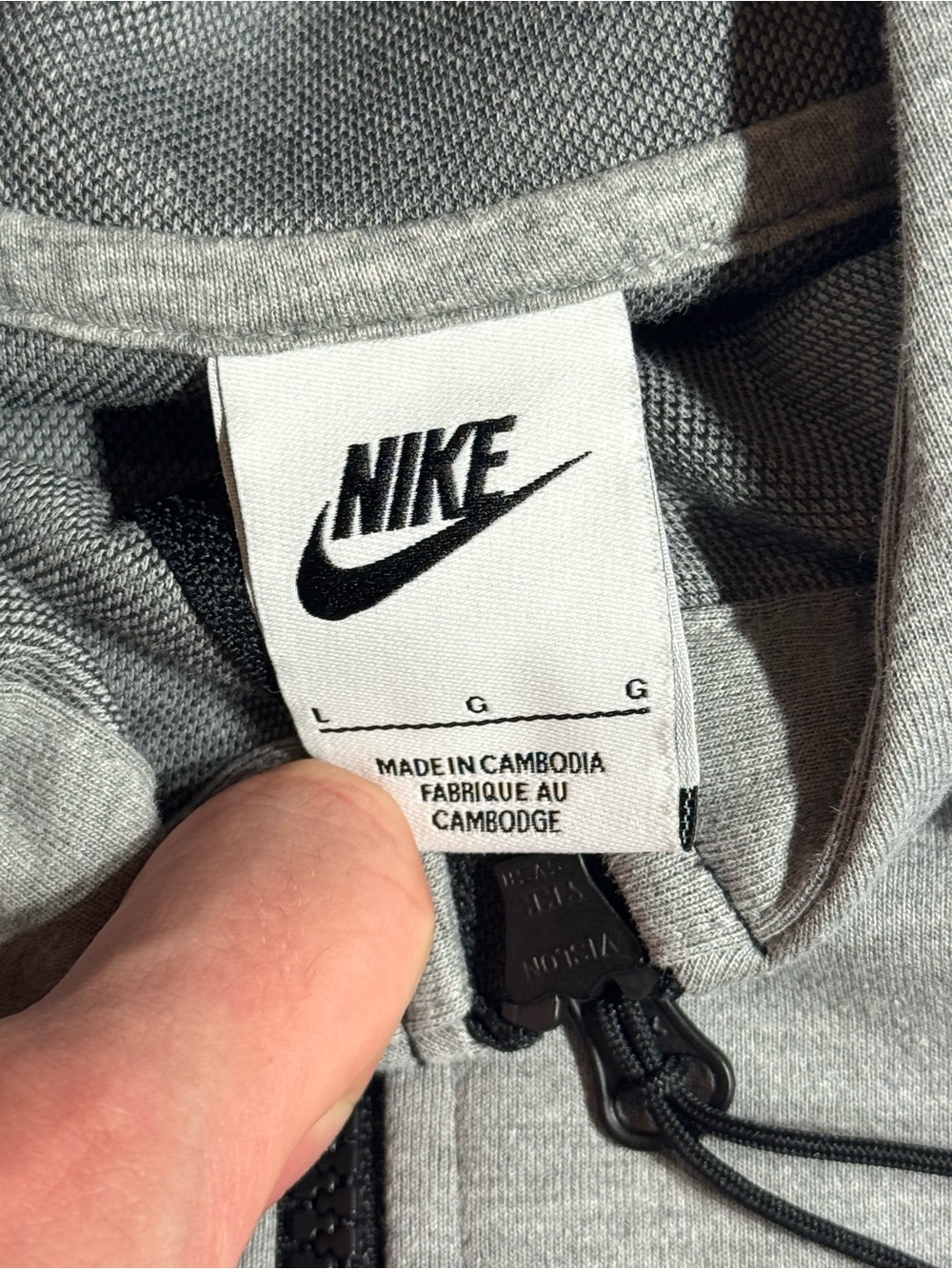 *NWOT* Nike Tech Fleece essentials jacket - Picture 5 of 7